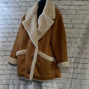 LANE BRYANT NWT- Sherpa Lined faux sueded jacket size 18/20 tan w/cream lining.